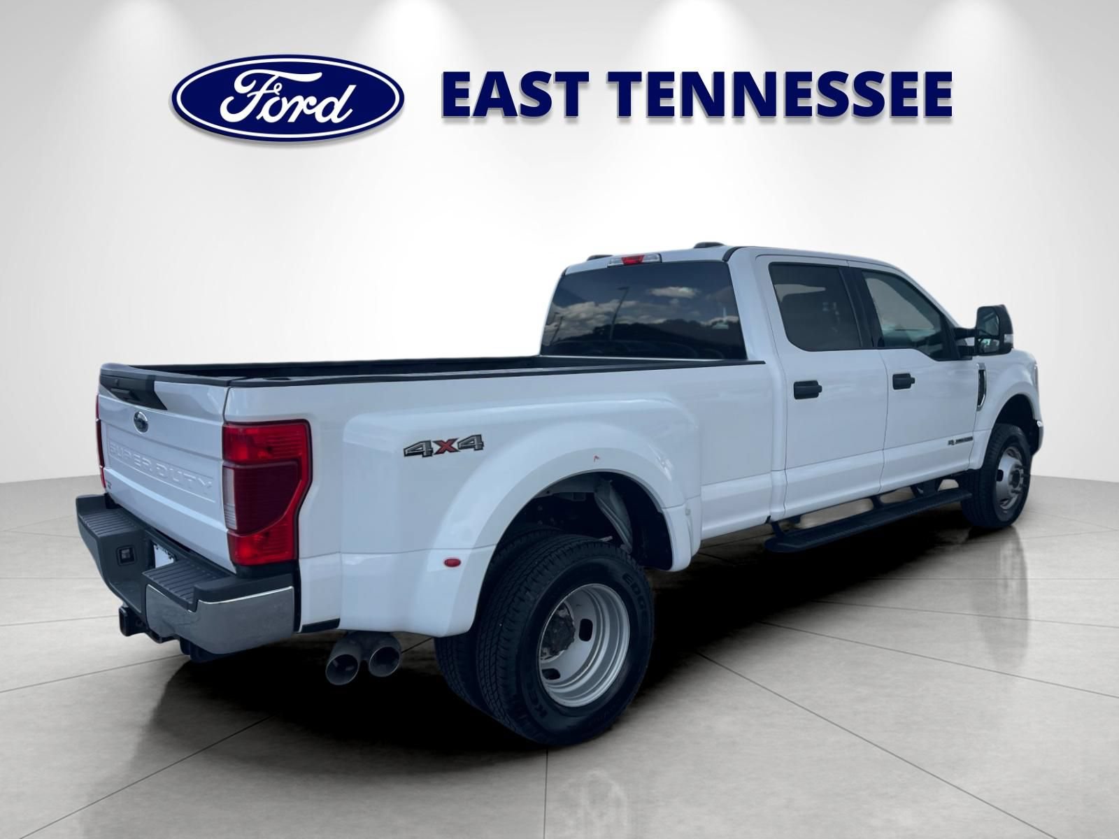Used 2021 Ford F350 XLT AWD/4WD image 3