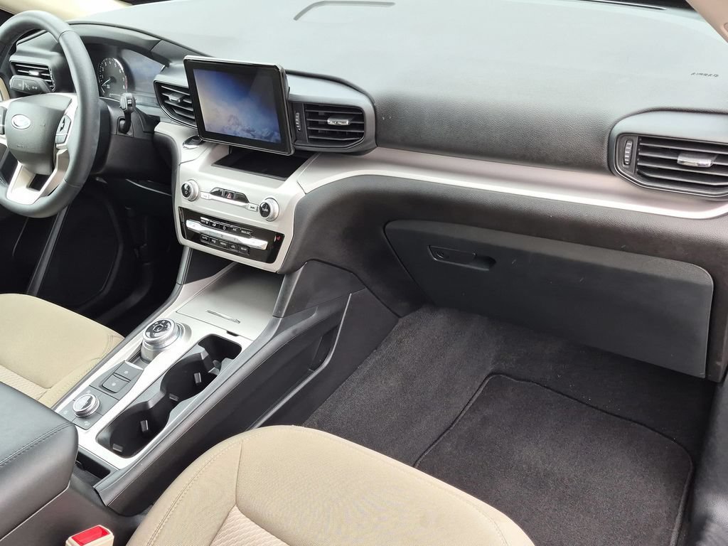 Used 2023 Ford Explorer XLT AWD/4WD image 22