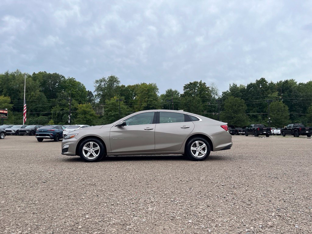 Used 2023 Chevrolet Malibu LT w/ Driver Confidence Package FWD image 16