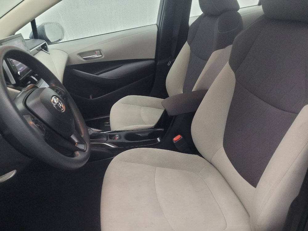 Used 2021 Toyota Corolla LE FWD image 17