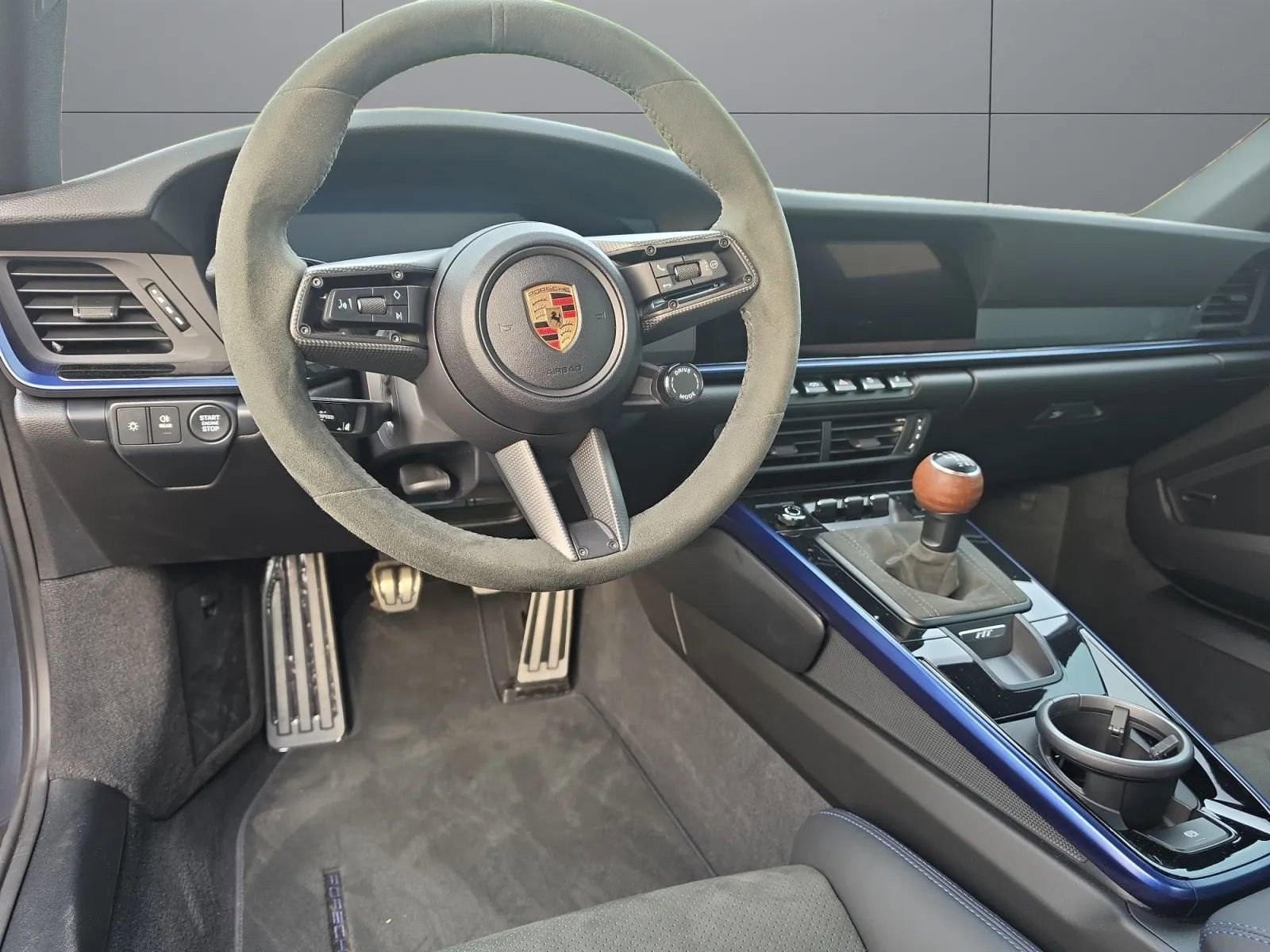 Used 2025 Porsche 911 Carrera T image 14