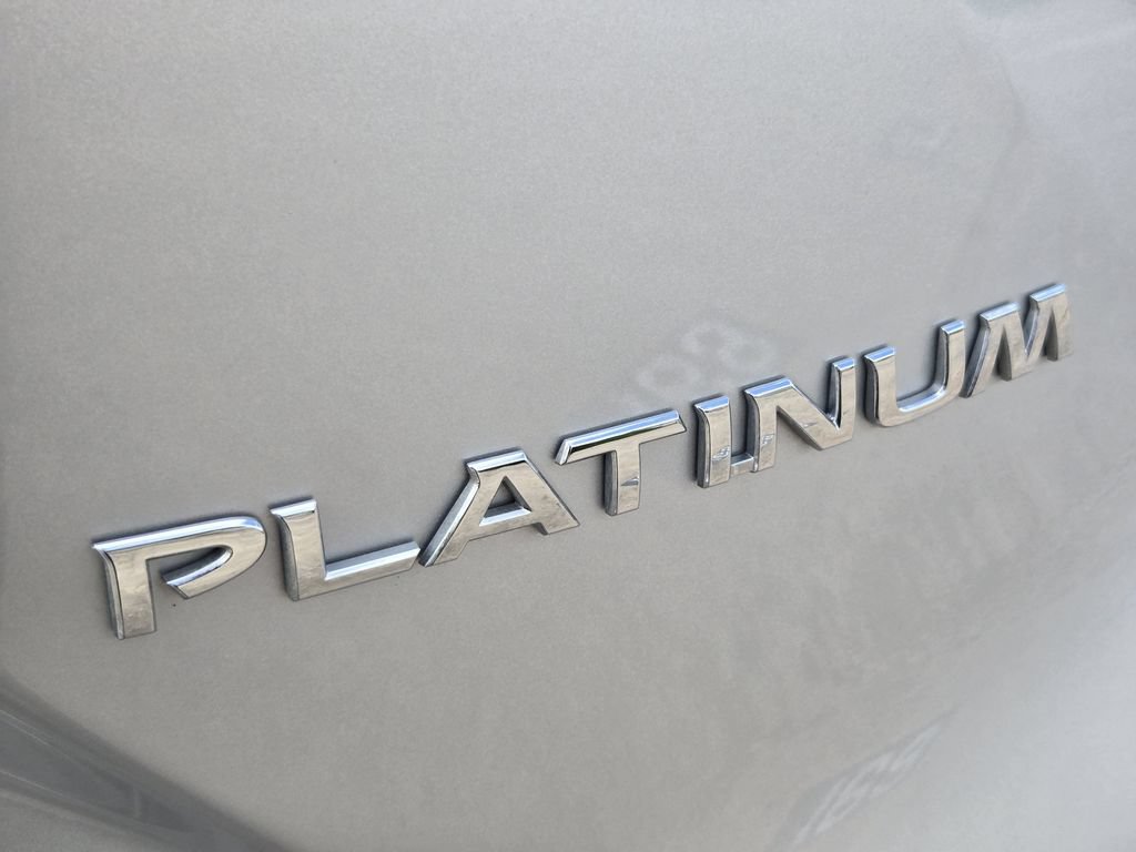 Used 2024 Nissan Murano Platinum w/ Cargo Package FWD image 12