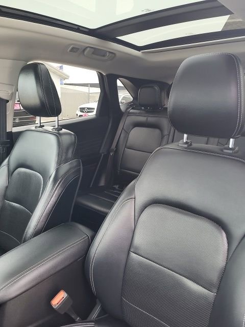 Used 2022 Ford Escape Titanium w/ Class II Trailer Tow Package image 11