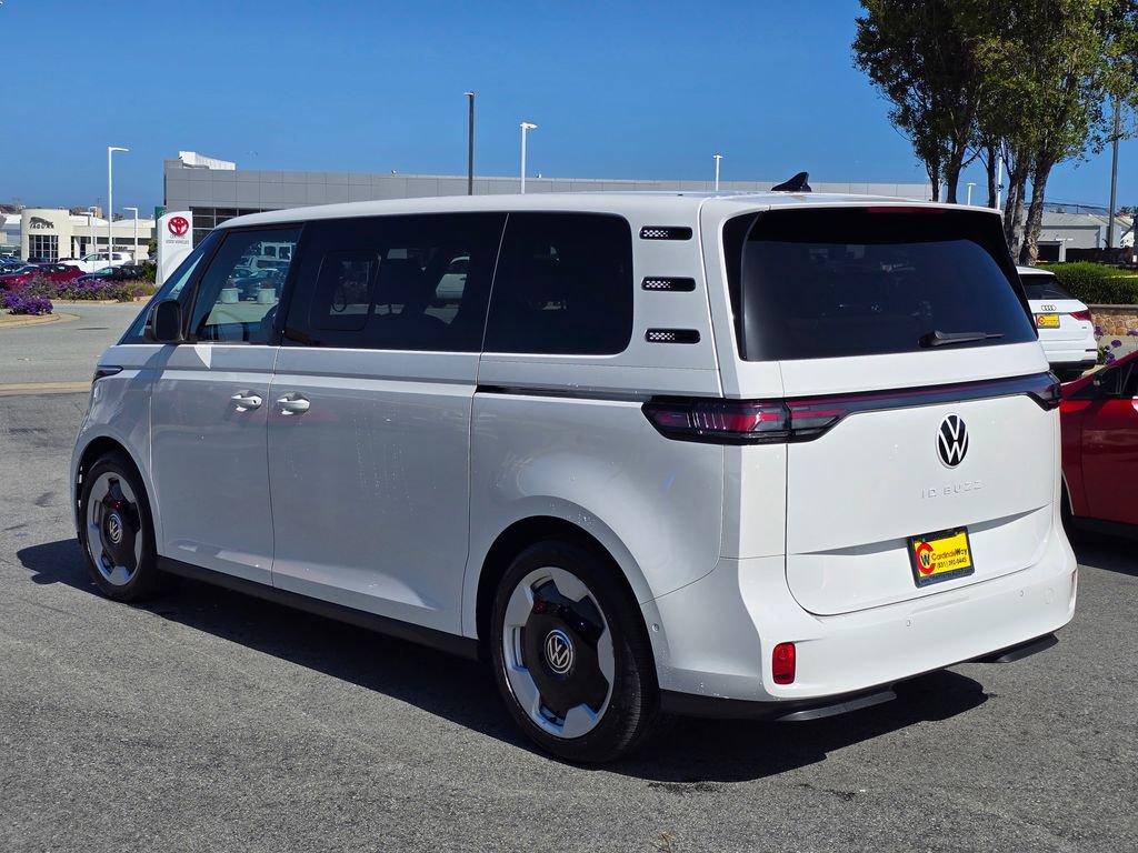 Used 2025 Volkswagen ID. Buzz Pro S RWD image 3