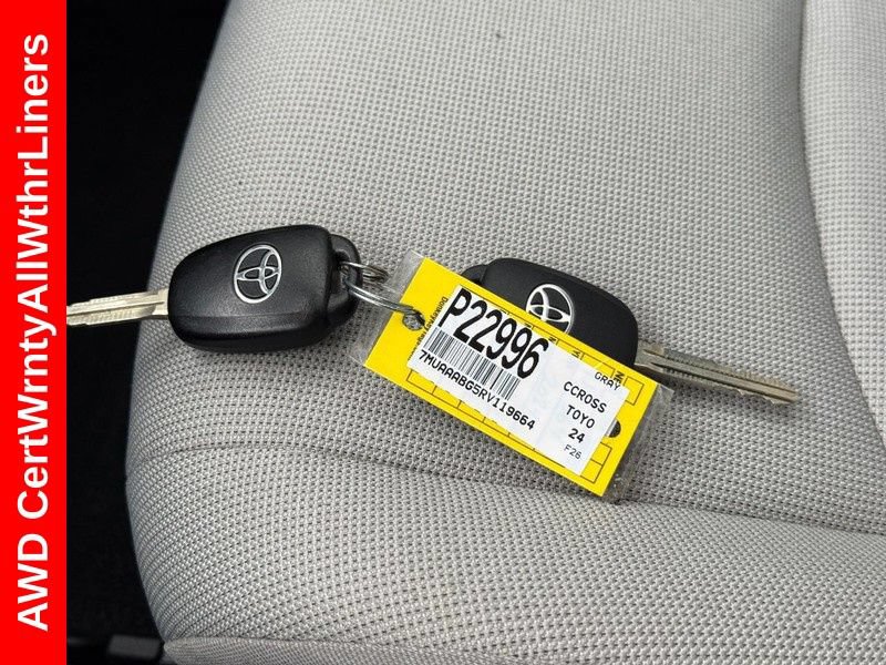 Used 2024 Toyota Corolla Cross L AWD/4WD image 26