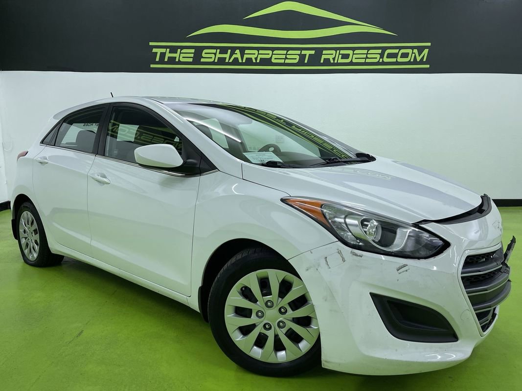 Used 2016 Hyundai Elantra GT image 1