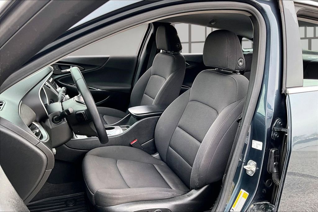 Used 2020 Chevrolet Malibu RS w/ LPO, Convenience Package 2 image 20