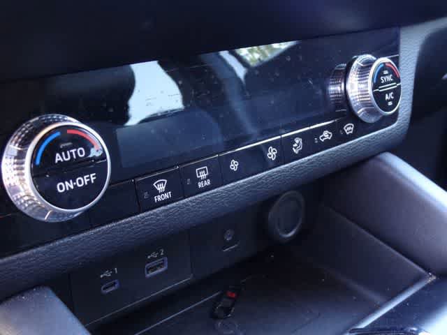 Used 2024 Mitsubishi Outlander SE AWD/4WD image 14