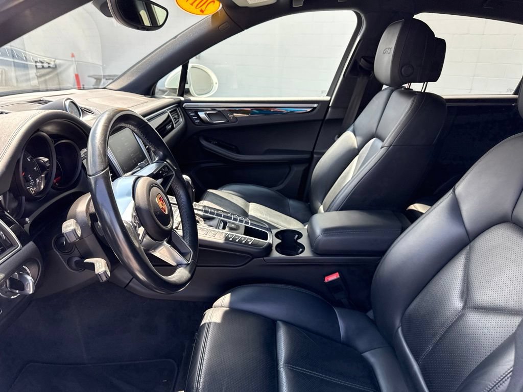 Used 2017 Porsche Macan GTS AWD/4WD image 23
