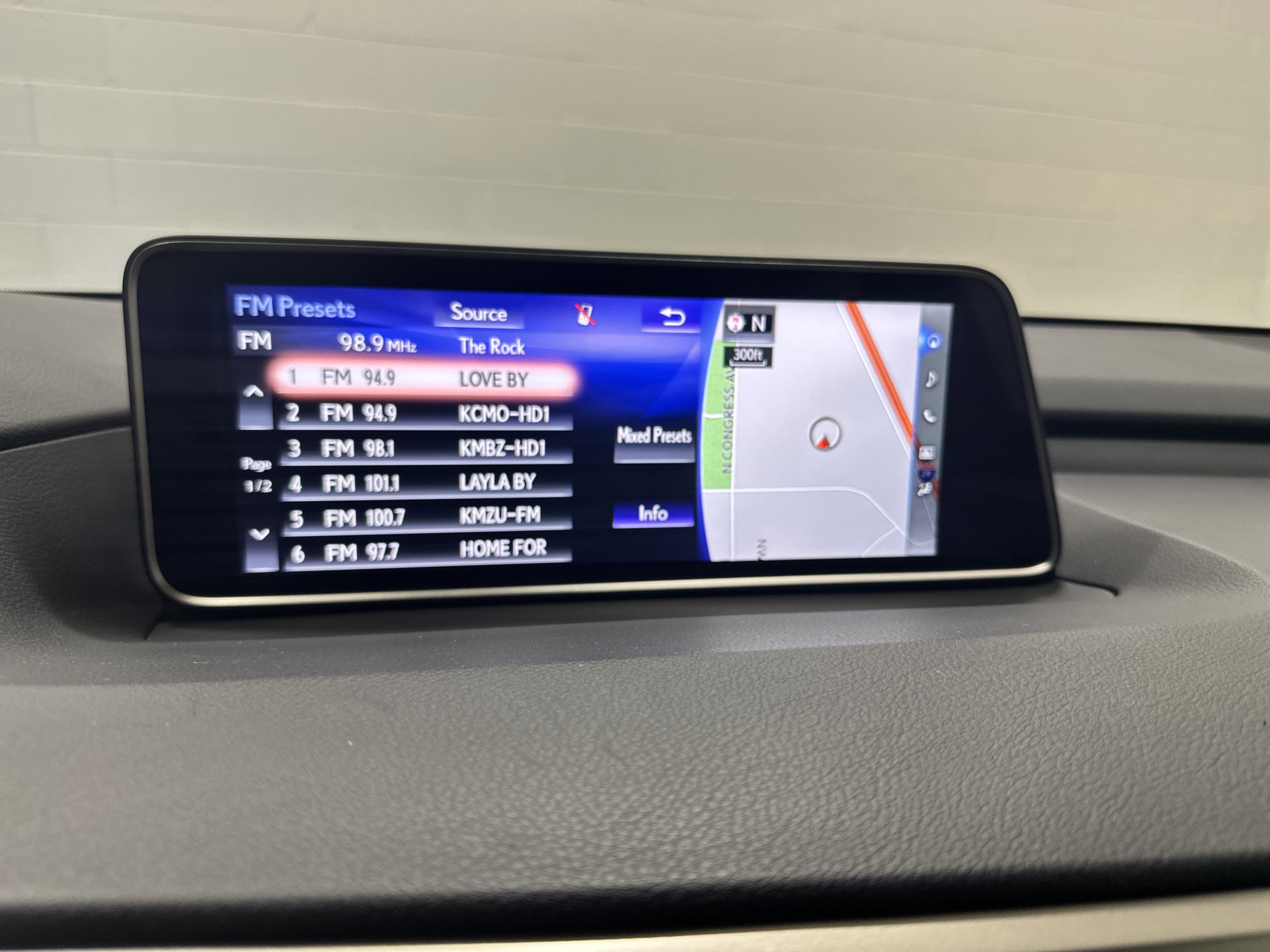 Used 2018 Lexus RX 350 AWD w/ Premium Package image 23