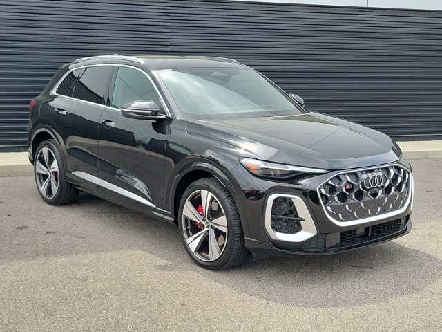 Used 2025 Audi SQ5 Premium Plus AWD/4WD image 2