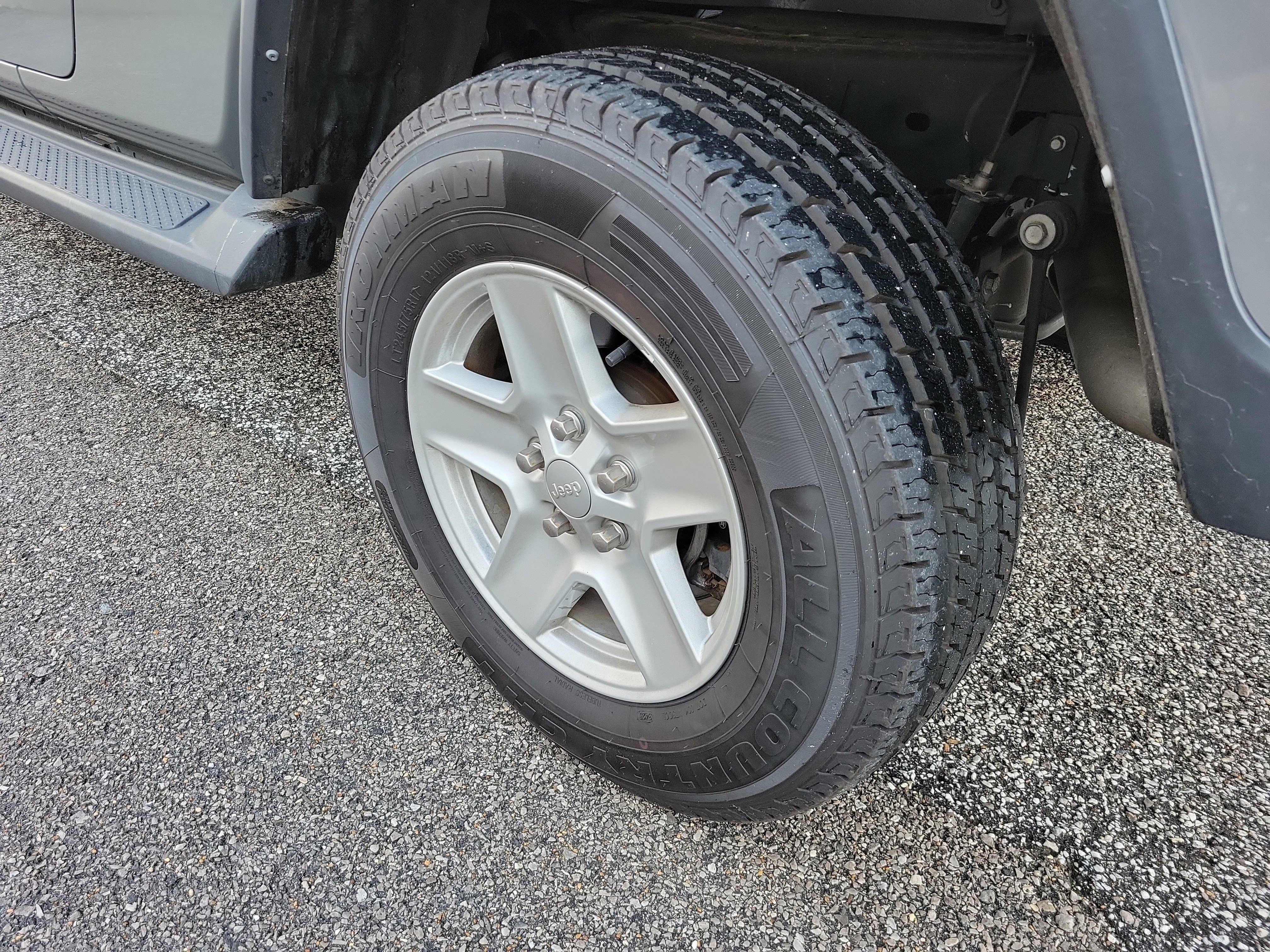 Used 2021 Jeep Gladiator Overland w/ Popular Equipment Package AWD/4WD image 26