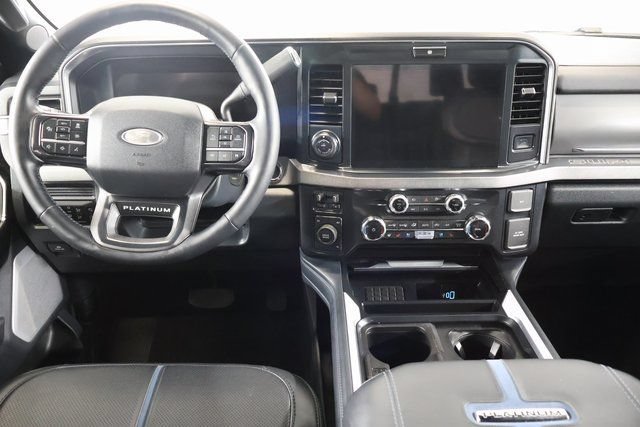 Used 2025 Ford F450 Platinum AWD/4WD image 13