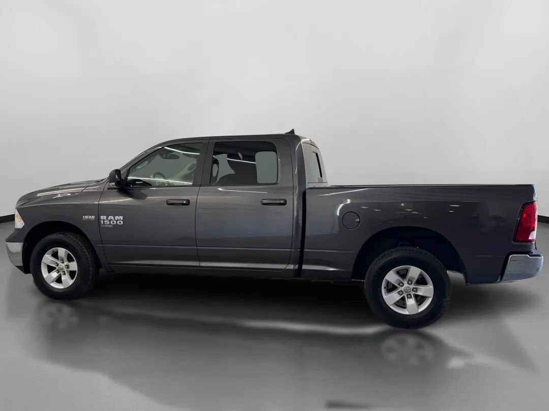 Used 2019 RAM 1500 Classic SLT w/ Luxury Group AWD/4WD image 5