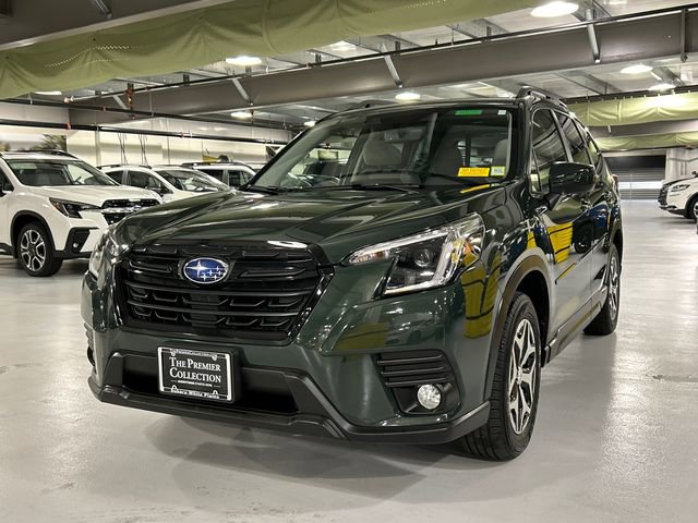 Used 2023 Subaru Forester Premium image 5