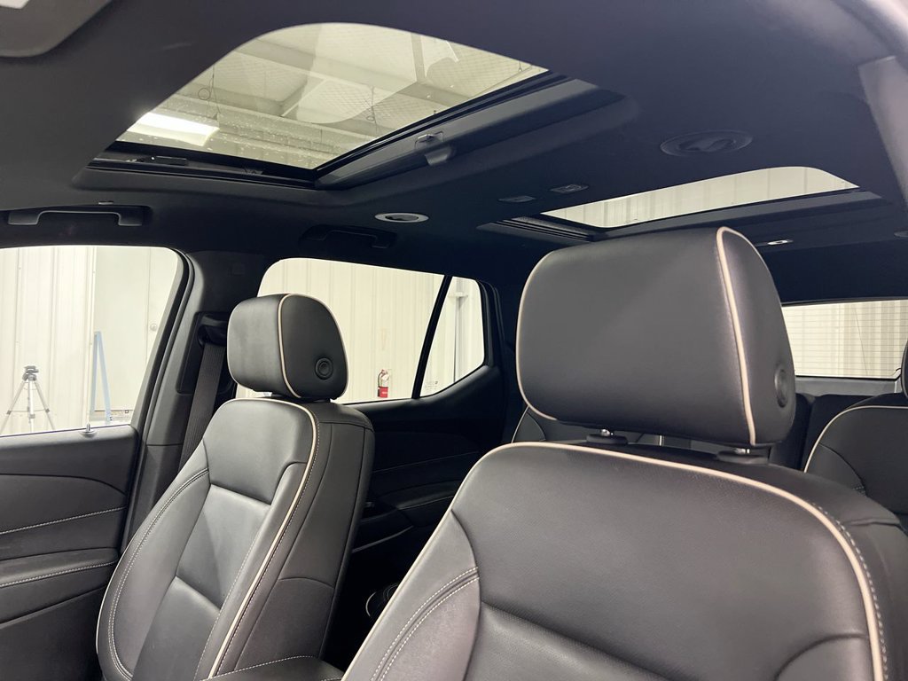Used 2023 Chevrolet Traverse Premier AWD/4WD image 20