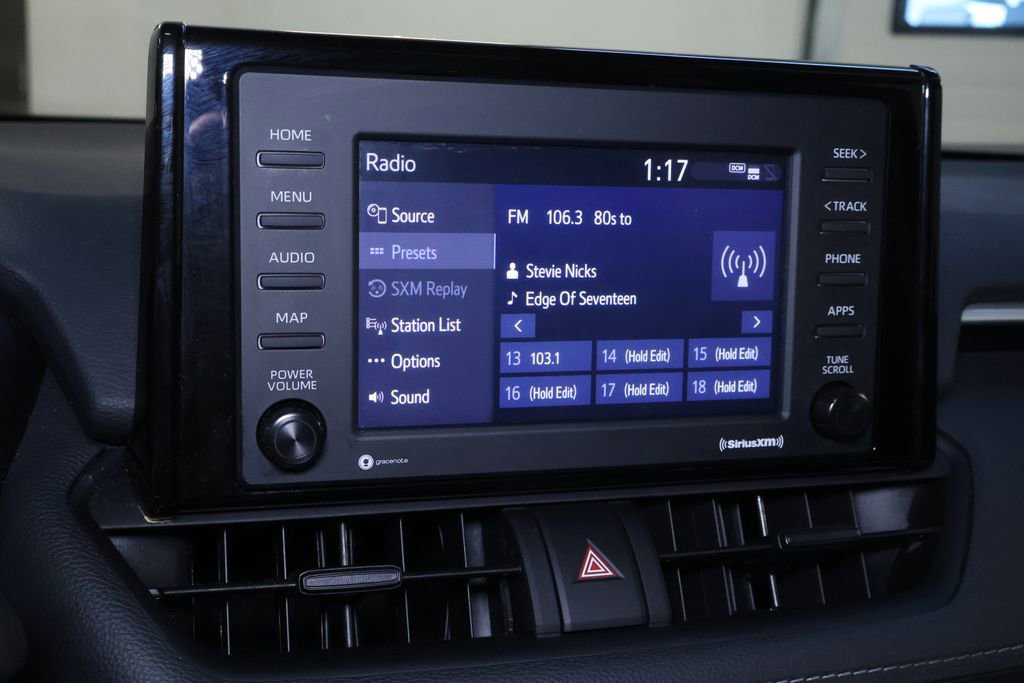 Used 2022 Toyota RAV4 LE AWD/4WD image 25