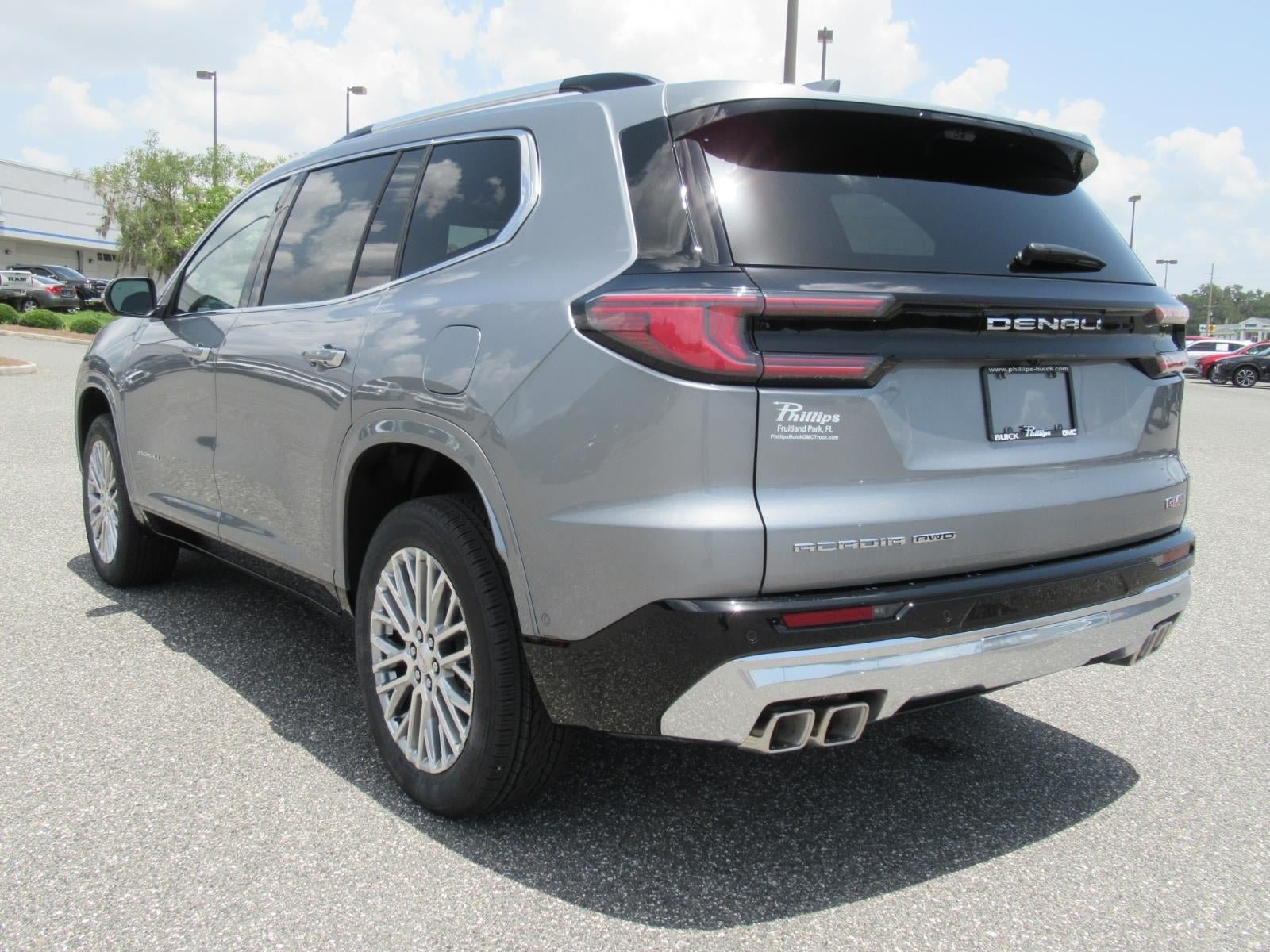 New 2026 GMC Acadia Denali w/ Super Cruise Package AWD/4WD image 5
