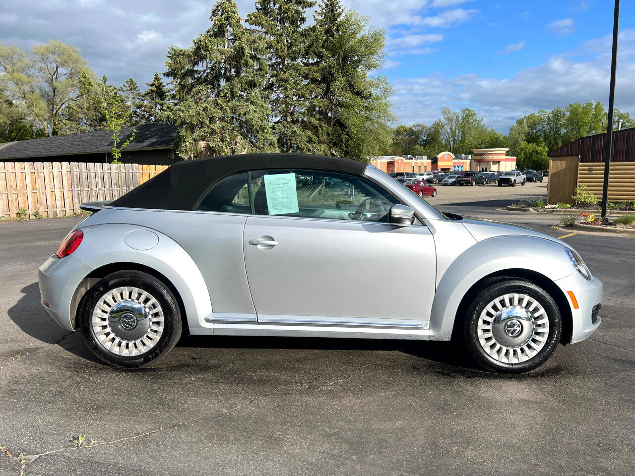 Used 2015 Volkswagen Beetle 1.8T image 9