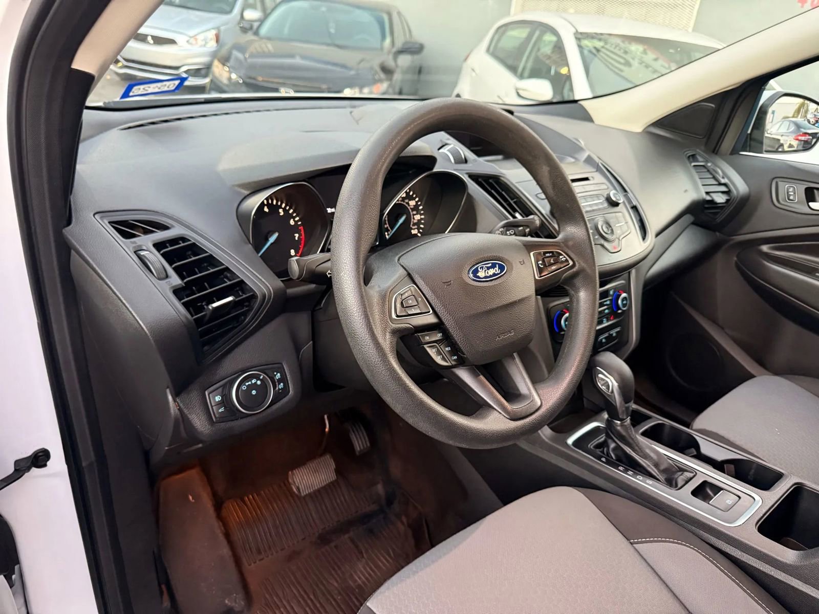Used 2018 Ford Escape SE image 23