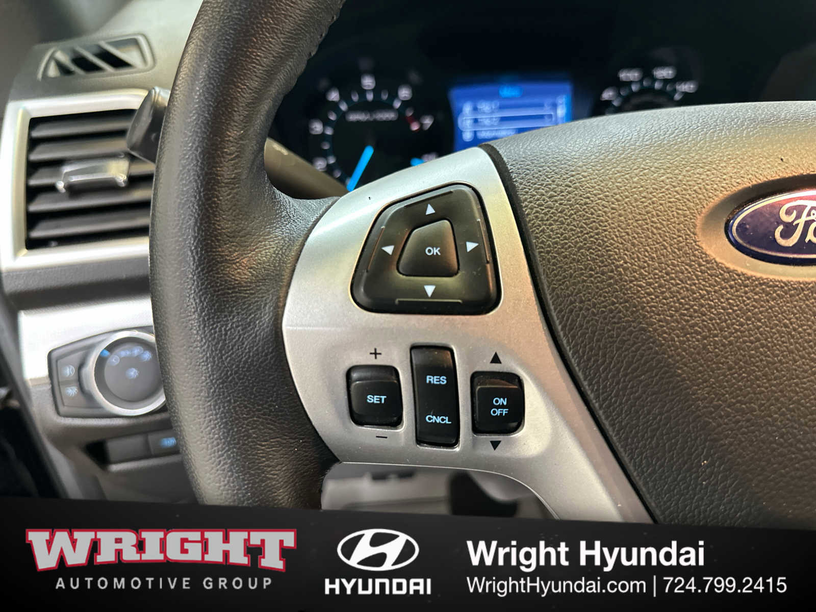 Used 2015 Ford Explorer XLT image 23