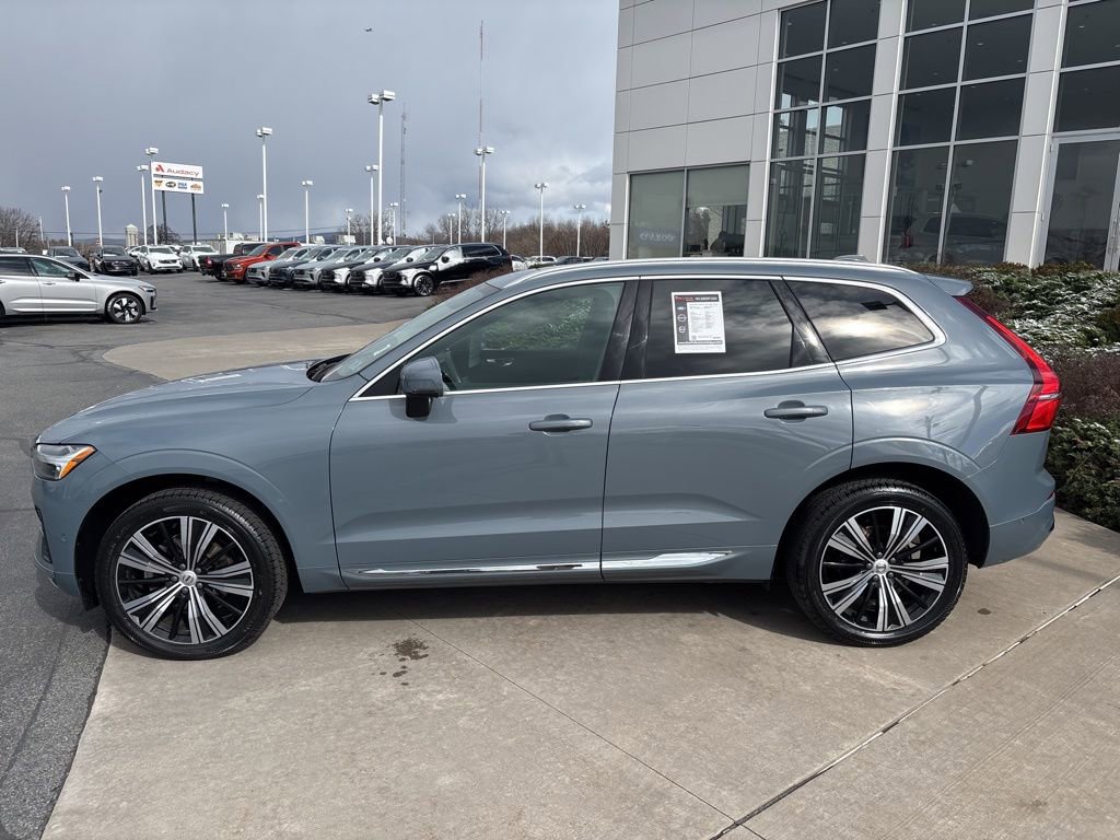 Certified 2023 Volvo XC60 B5 Plus w/ Climate Package image 9