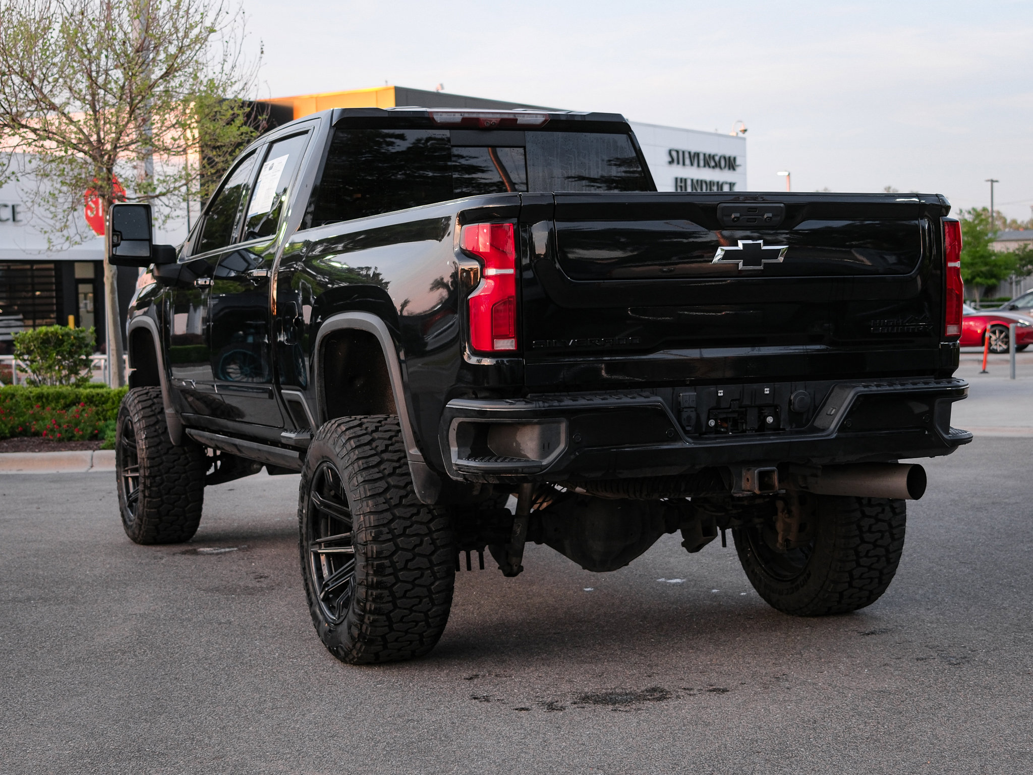 Used 2024 Chevrolet Silverado 3500 High Country w/ High Country Premium Package AWD/4WD image 14