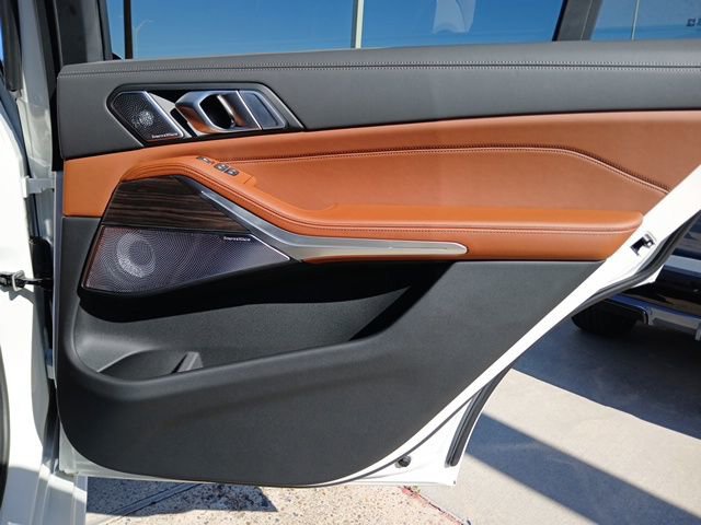 New 2026 BMW X7 xDrive40i AWD/4WD image 11