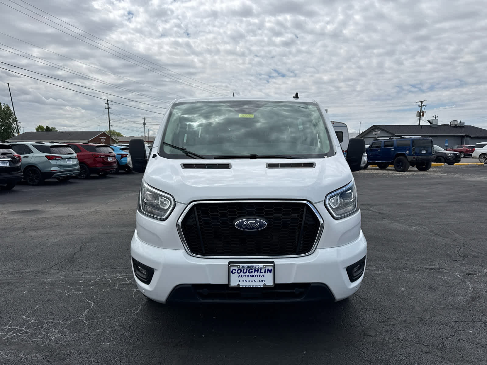 Used 2023 Ford Transit 350 XLT RWD image 9