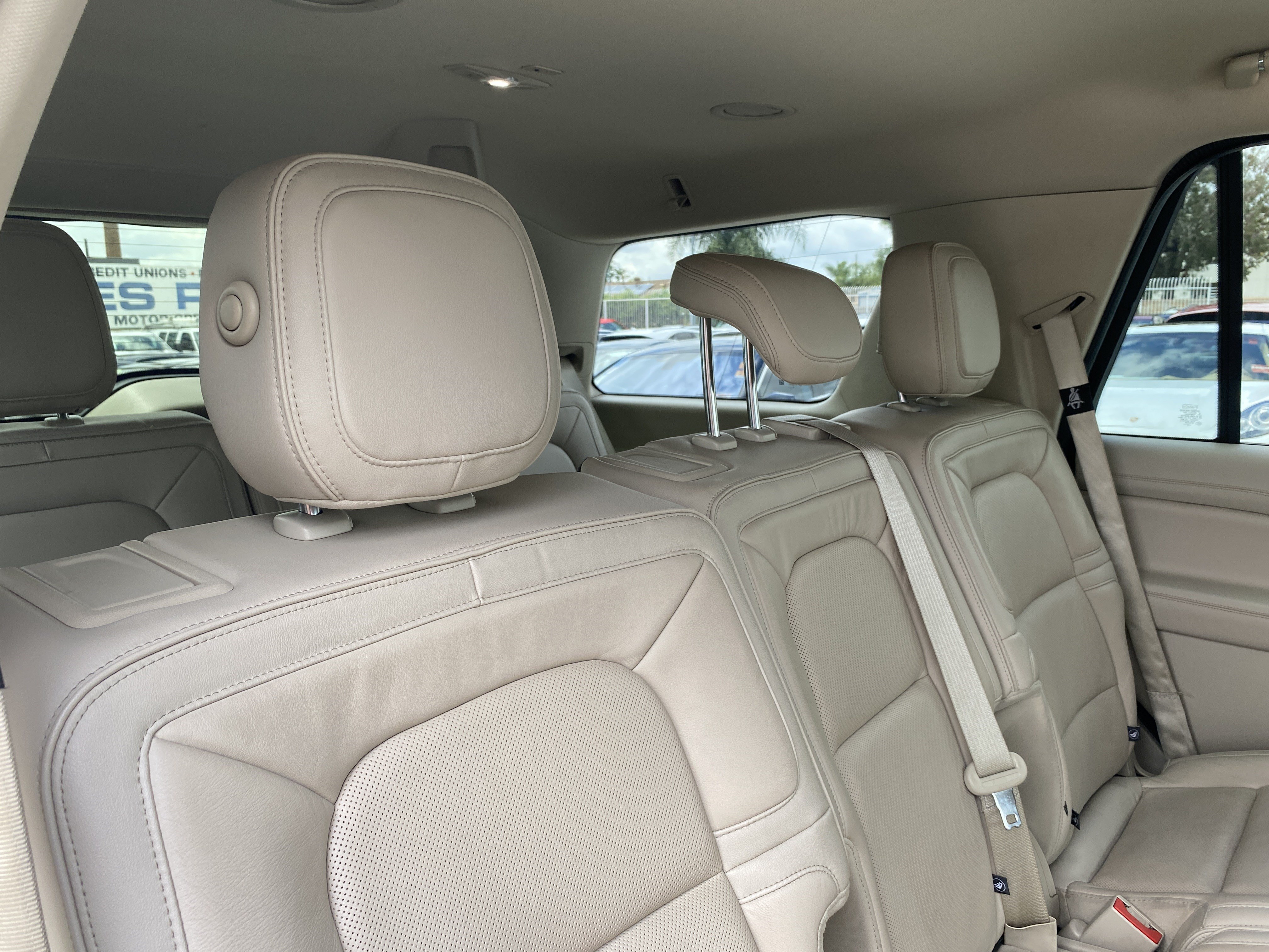 Used 2019 Lincoln Navigator Select w/ Cargo Package RWD image 28