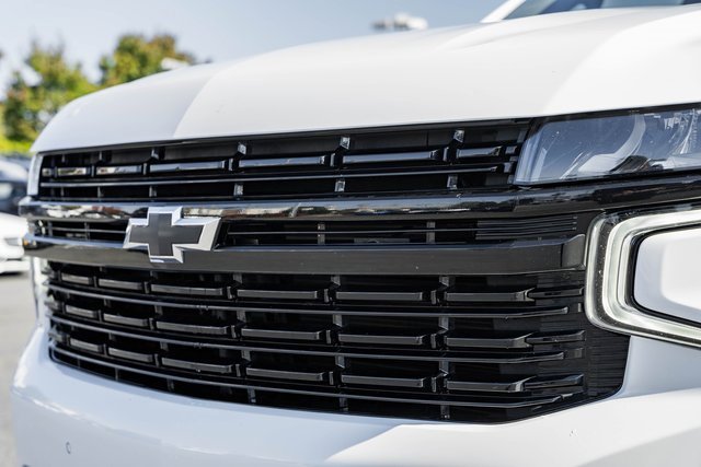 Used 2023 Chevrolet Suburban RST image 12