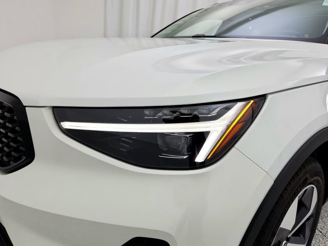 New 2026 Volvo XC40 B5 Plus w/ Protection Package Premier image 29