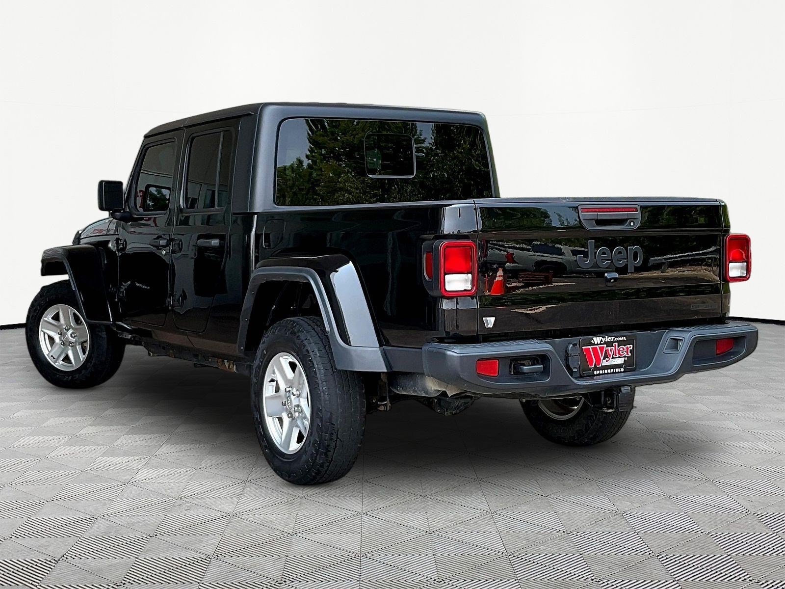 Used 2020 Jeep Gladiator Sport w/ Quick Order Package 24S AWD/4WD image 4
