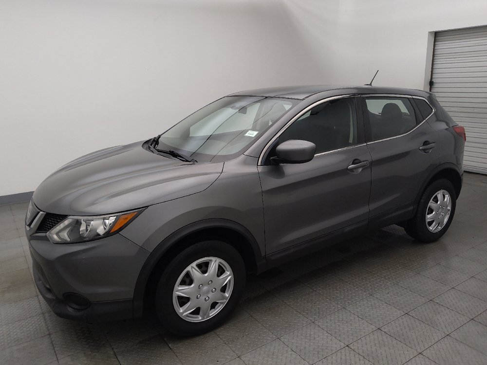 Used 2019 Nissan Rogue Sport S FWD image 2