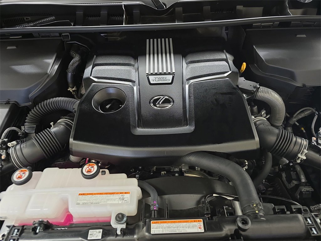 Certified 2025 Lexus LX 600 4WD w/ Luxury Package image 34