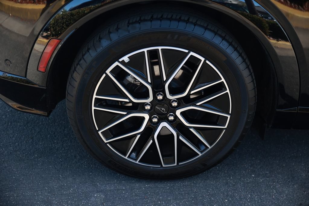 Used 2024 Ford Mustang Mach-E Premium AWD/4WD image 9