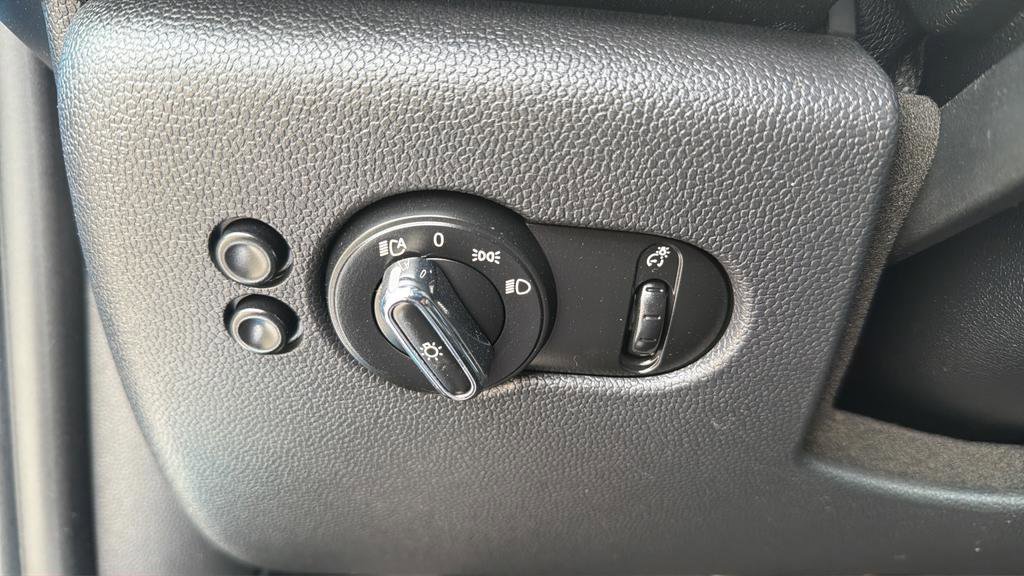 Used 2019 MINI Cooper Convertible FWD image 23