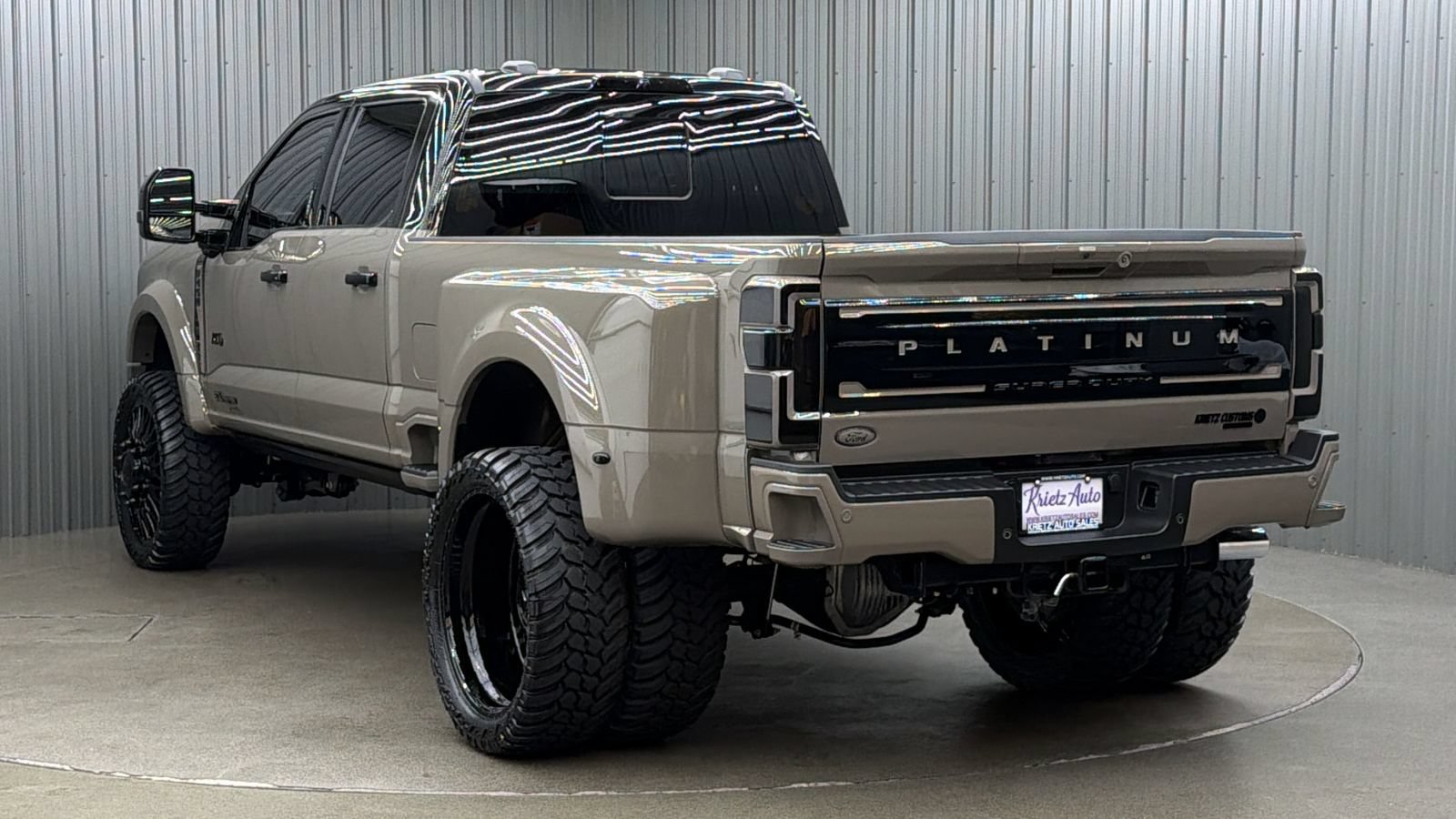Used 2026 Ford F450 Platinum w/ Platinum Plus Package AWD/4WD image 3