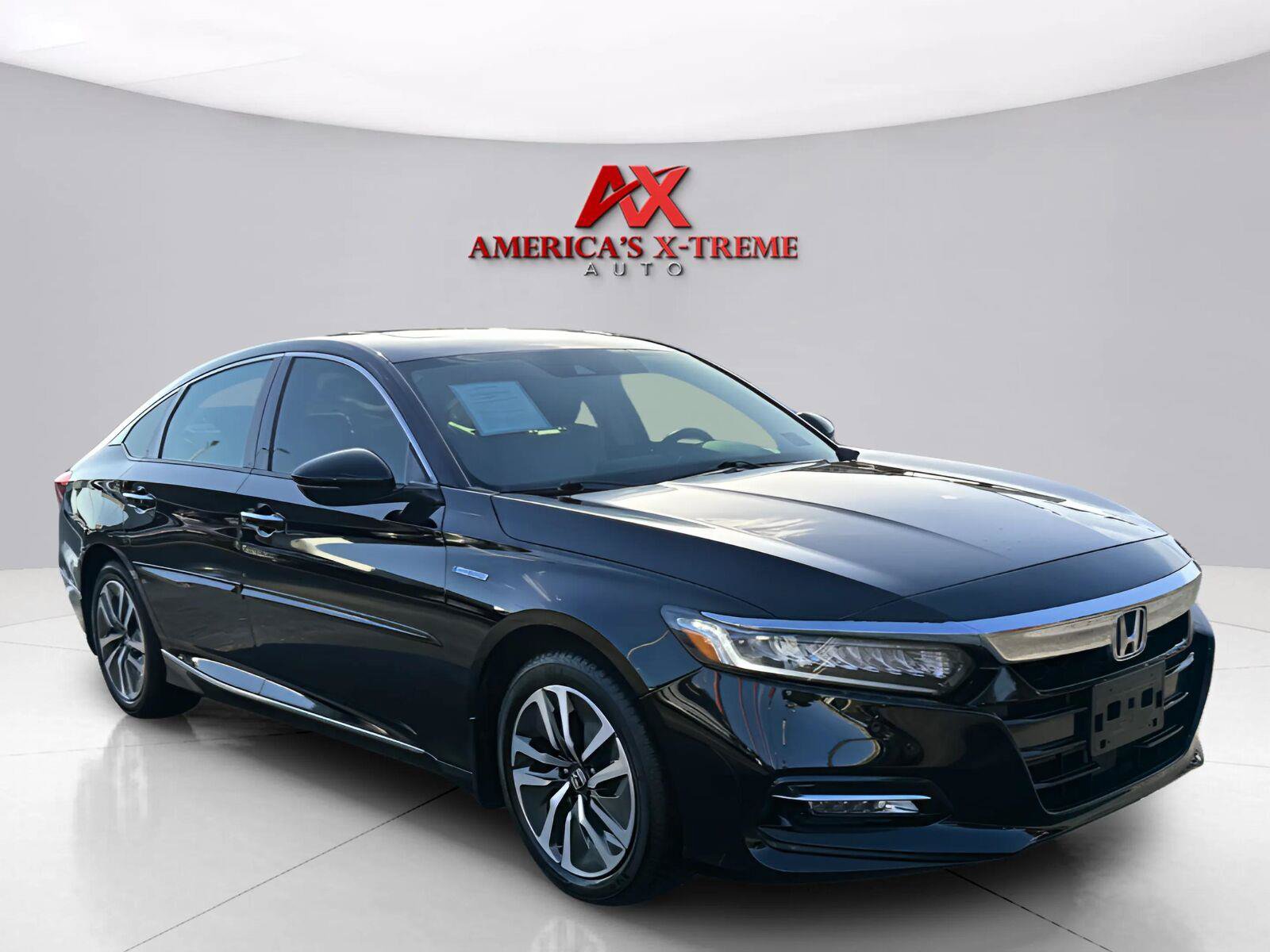 Used 2018 Honda Accord Touring image 6