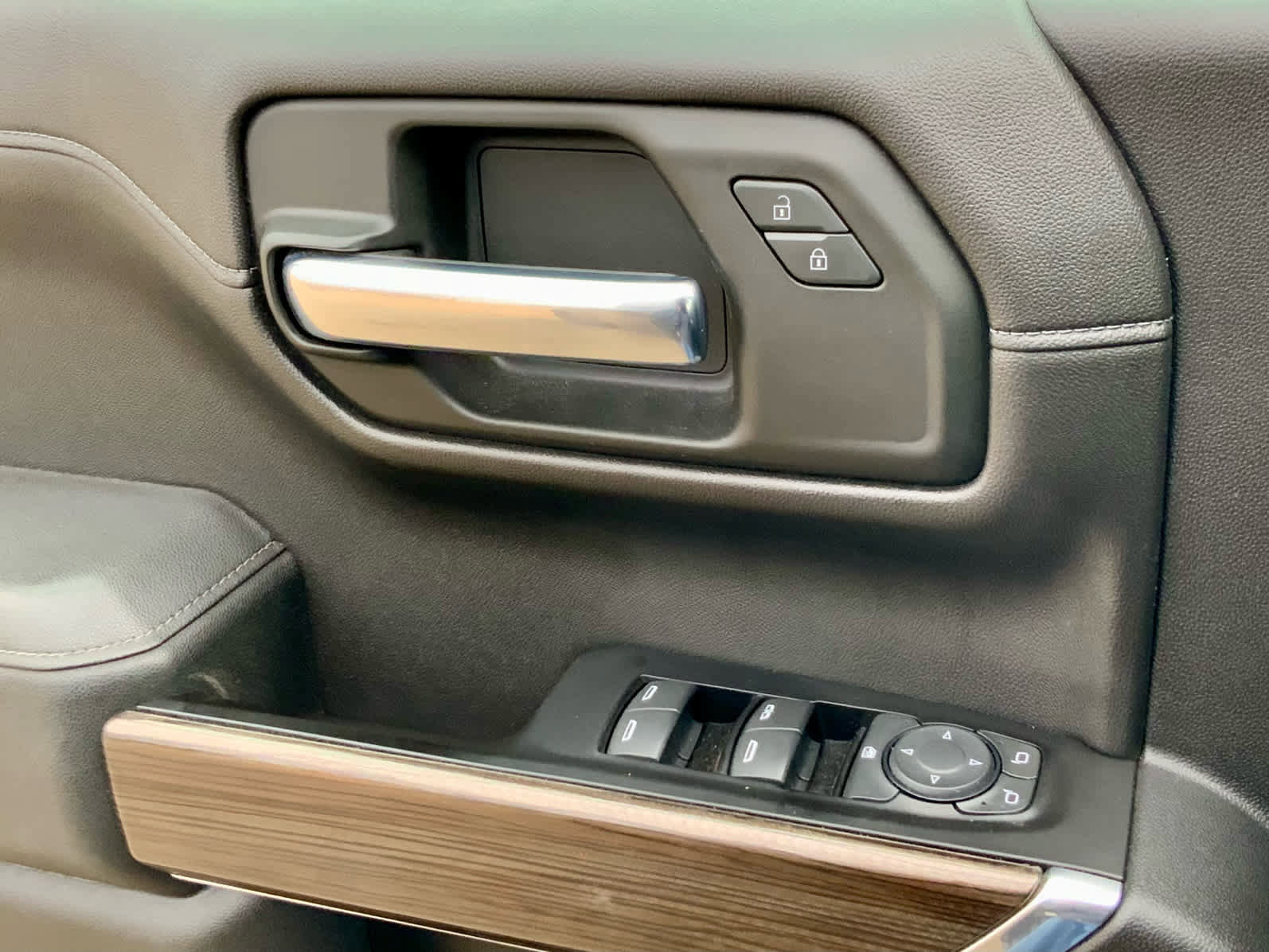 Used 2019 Chevrolet Silverado 1500 RST image 52