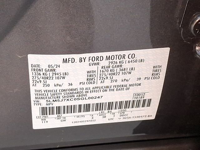 Certified 2025 Lincoln Aviator Reserve w/ Equipment Group 201A image 21