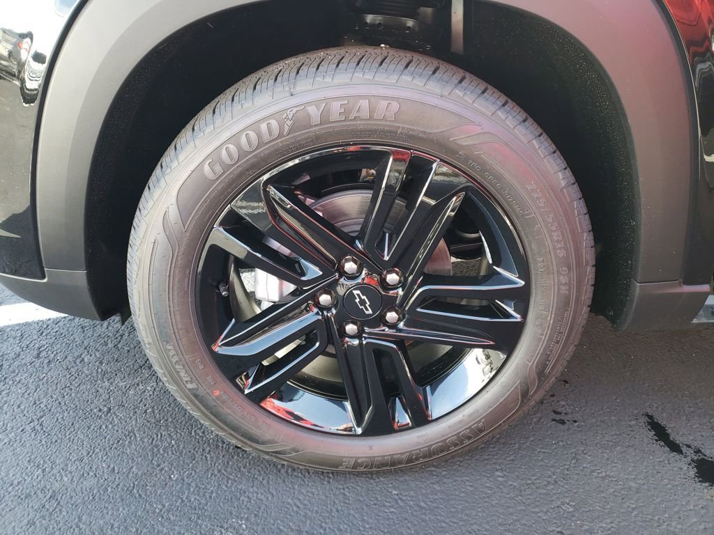 New 2026 Chevrolet Trax ACTIV w/ Sunroof Package image 24