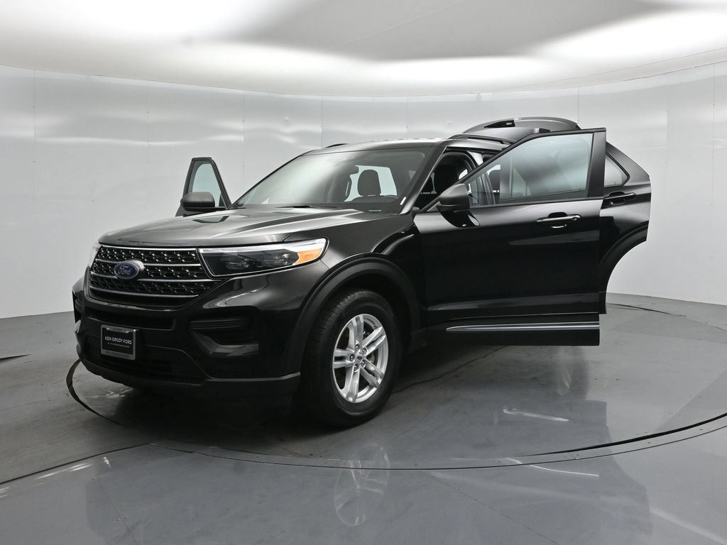 Certified 2023 Ford Explorer XLT RWD image 31