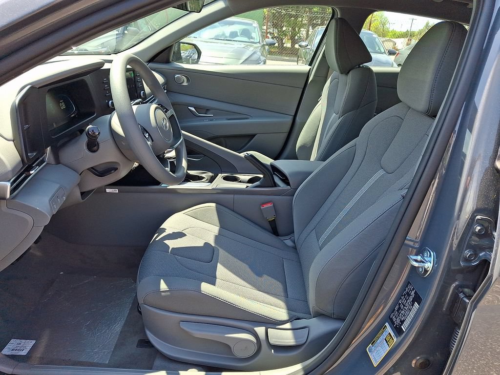 New 2026 Hyundai Elantra SE FWD image 10