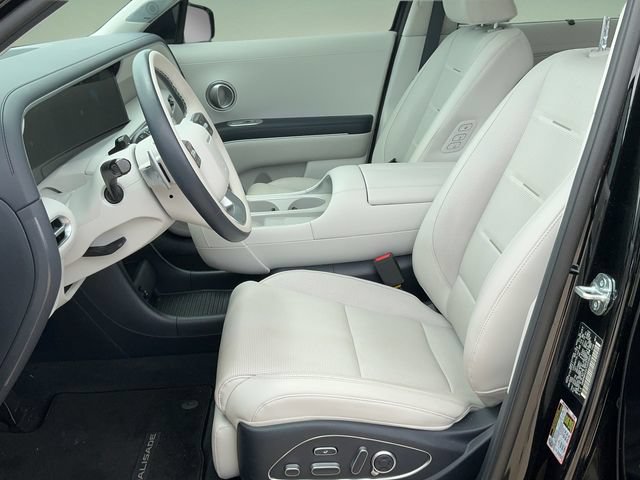 Used 2026 Hyundai Palisade Calligraphy FWD image 13