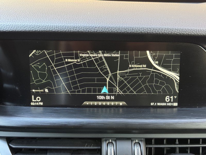 Used 2018 Alfa Romeo Stelvio AWD image 23