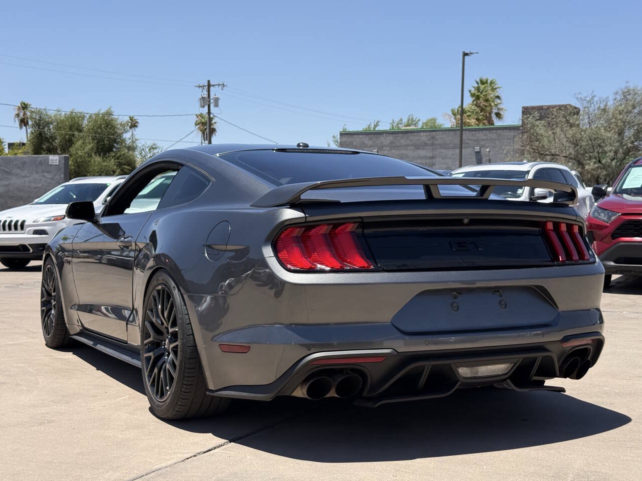 Used 2018 Ford Mustang GT w/ GT Performance Package RWD image 9