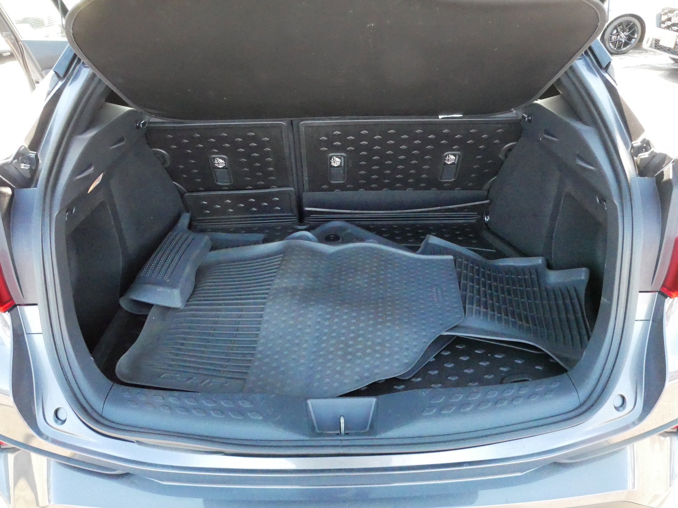 Used 2021 Toyota C-HR LE image 18