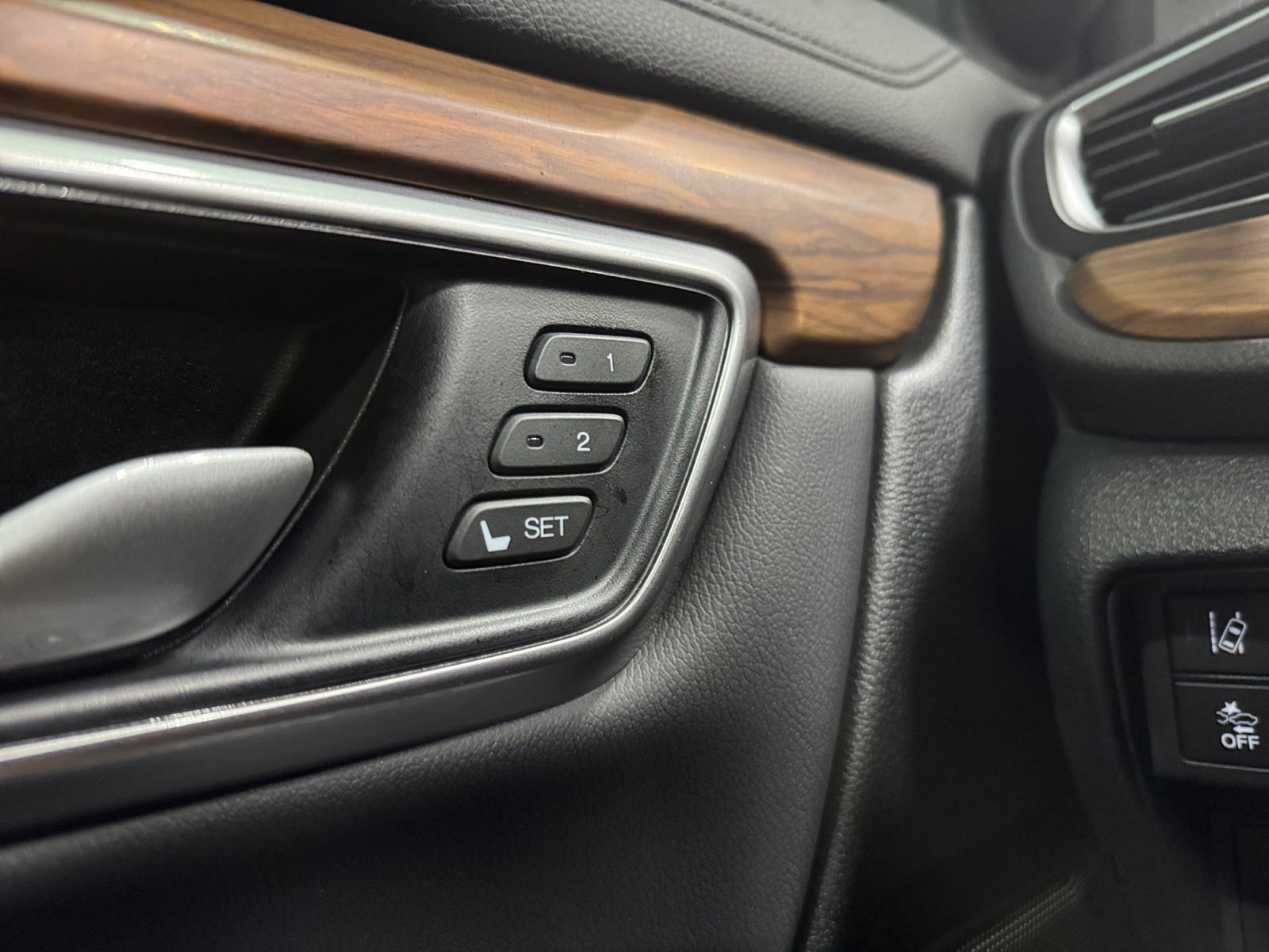 Used 2022 Honda CR-V EX-L image 25