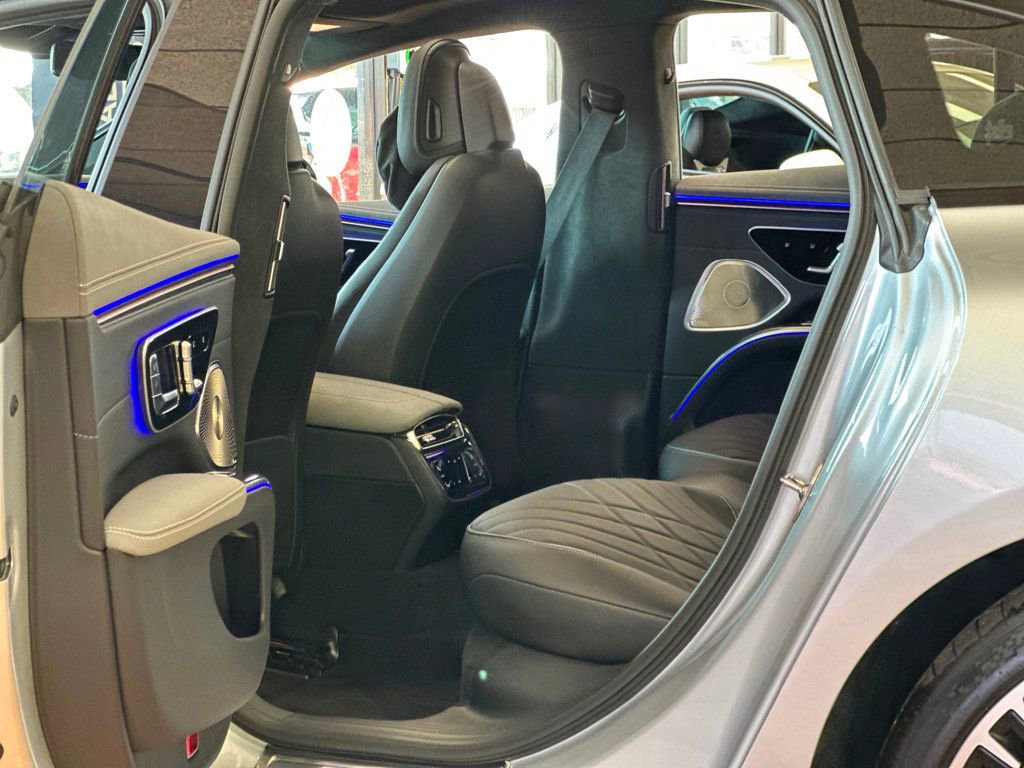 Used 2023 Mercedes-Benz EQS AMG 4MATIC image 24